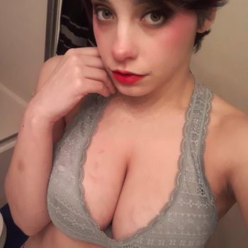 Profil de Caina, 34 ans, Pute à Pine Falls