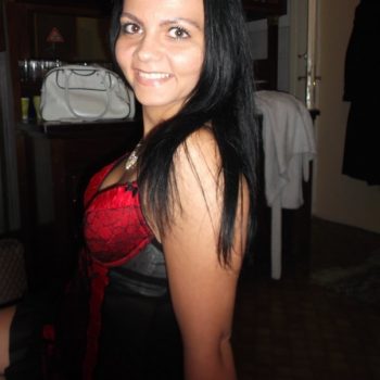 Profil de Angely, 35 ans, Pute à Béarn