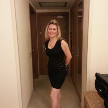 Profil de Eleona, 34 ans, Pute à Sainte-Louise