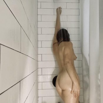 Profil de Alyna, 43 ans, Pute à Manitou