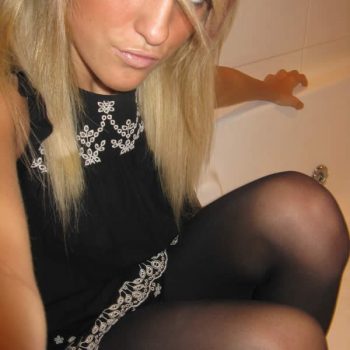 Profil de Mara, 27 ans, Pute à Arundel