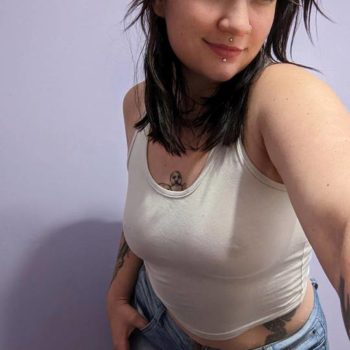 Profil de Alyssandre, 25 ans, Pute à Petite-Vallée