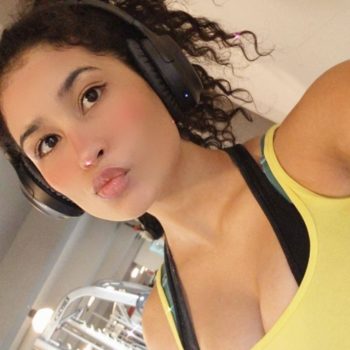 Profil de Ezgi, 26 ans, Pute à Petite-Vallée