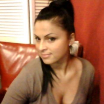Profil de Menelle, 32 ans, Pute à Mont-Royal