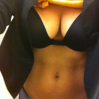 Profil de Ebrar, 24 ans, Pute à Bonnechere Valley