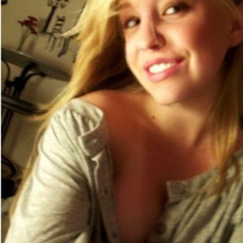 Profil de Anne-carine, 31 ans, Pute à Saint-Polycarpe